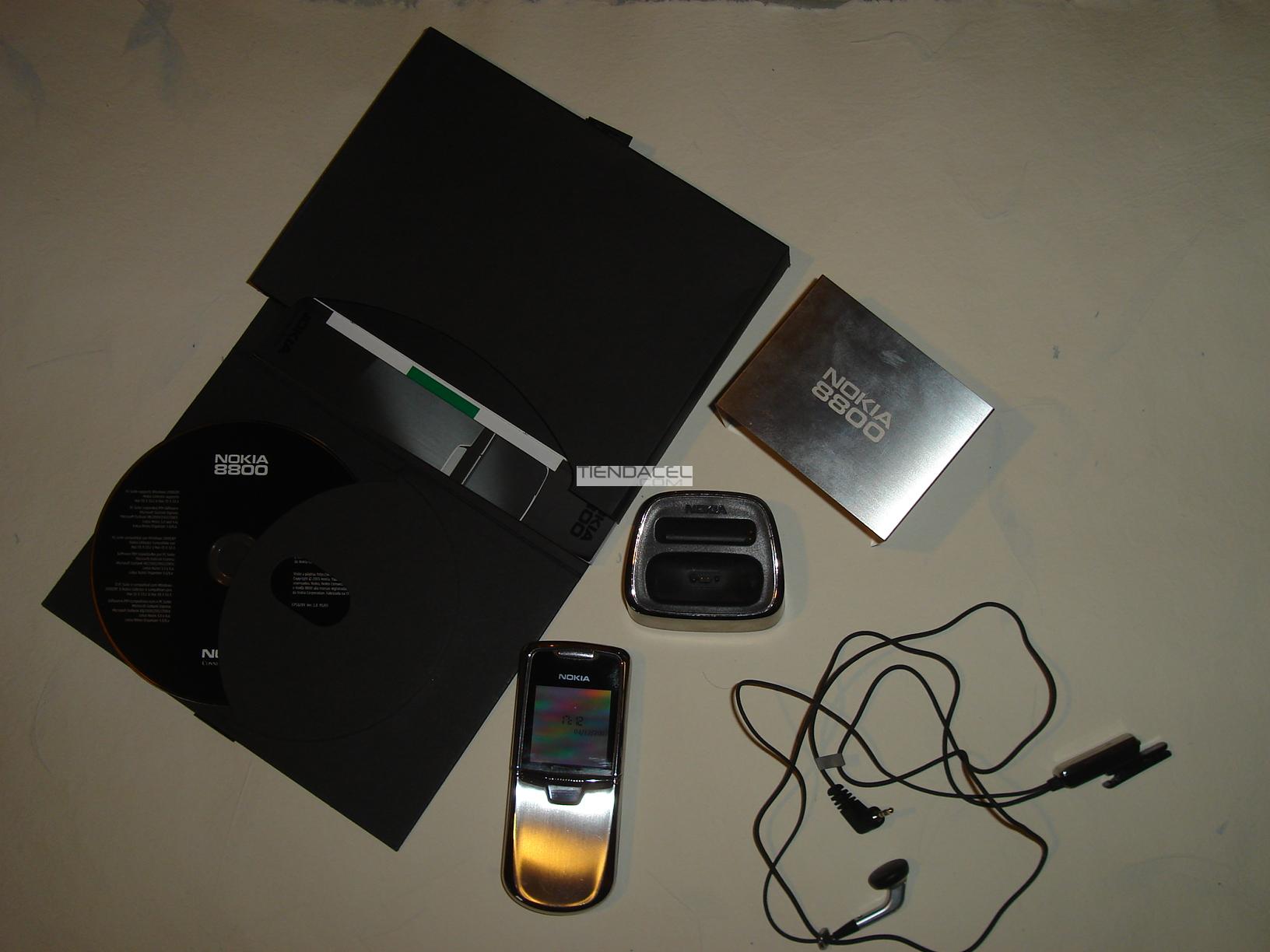 NOKIA 8800
